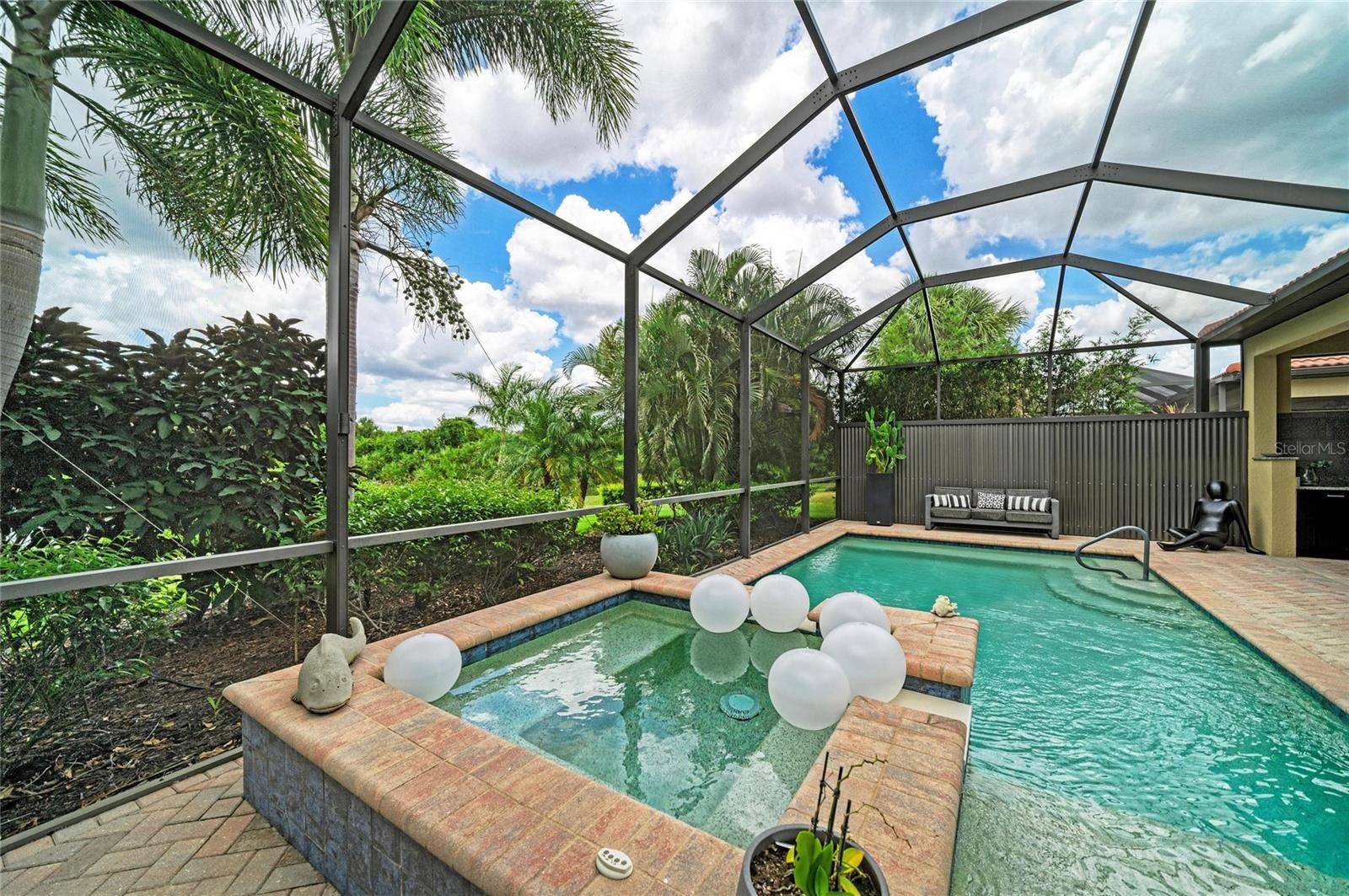 10121 MARBELLA DR, Bradenton, FL 34211