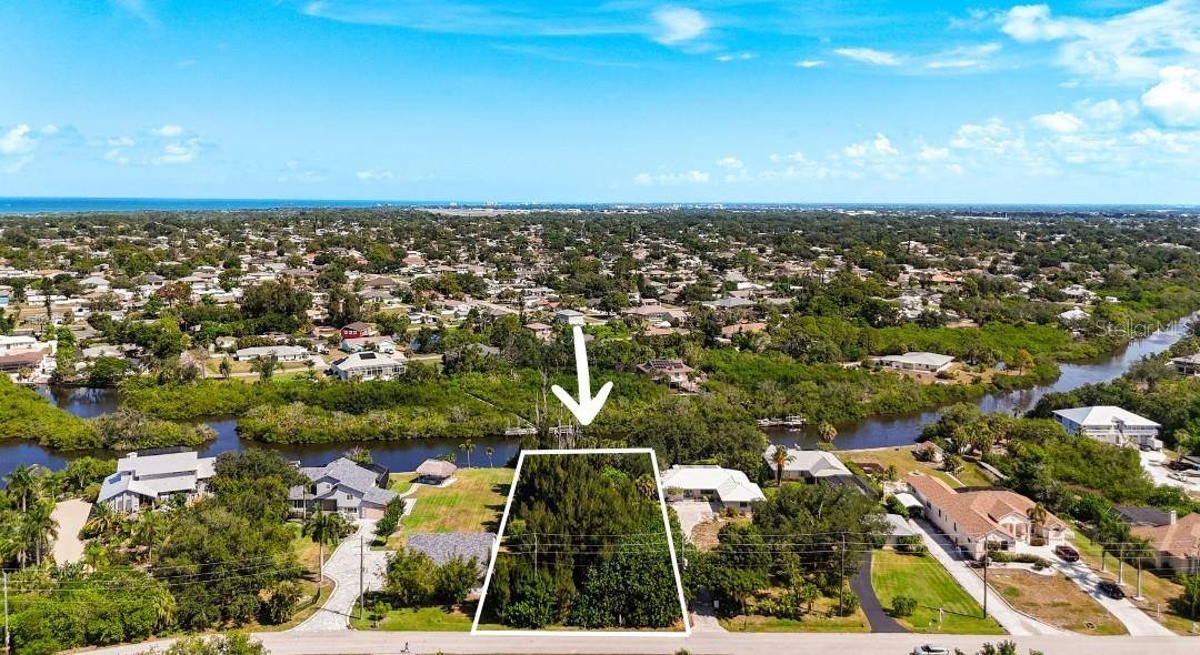 LEMON BAY DR, Venice, FL 34293