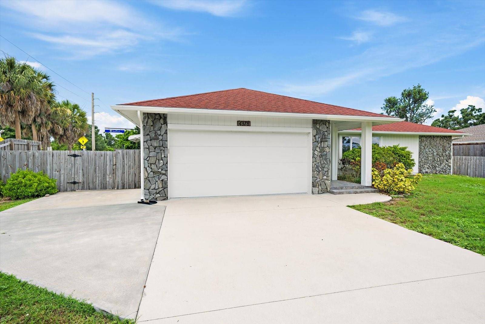 4378 MEADOWLAND CIR, Sarasota, FL 34233