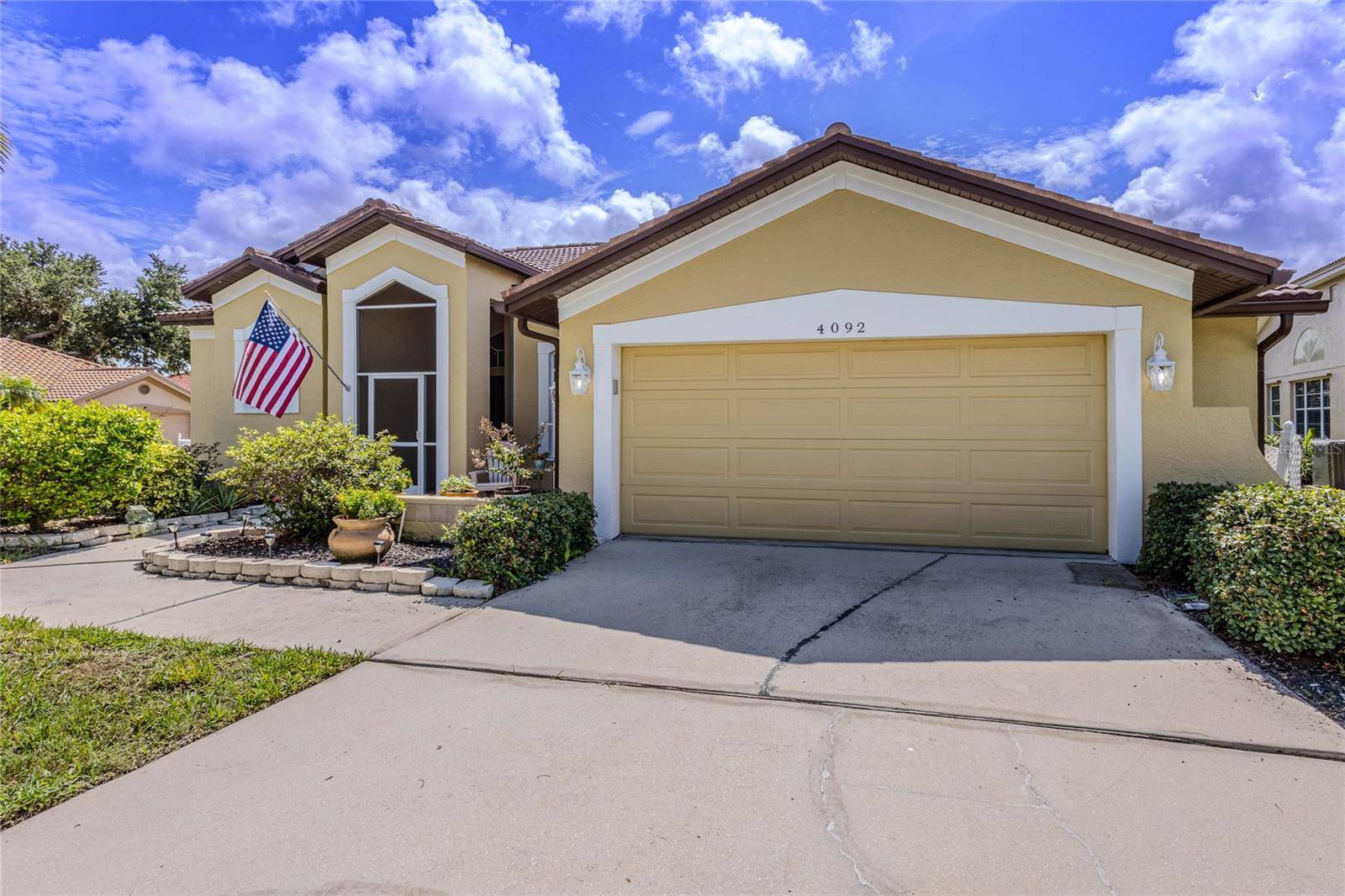 4092 HEARTHSTONE DR, Sarasota, FL 34238