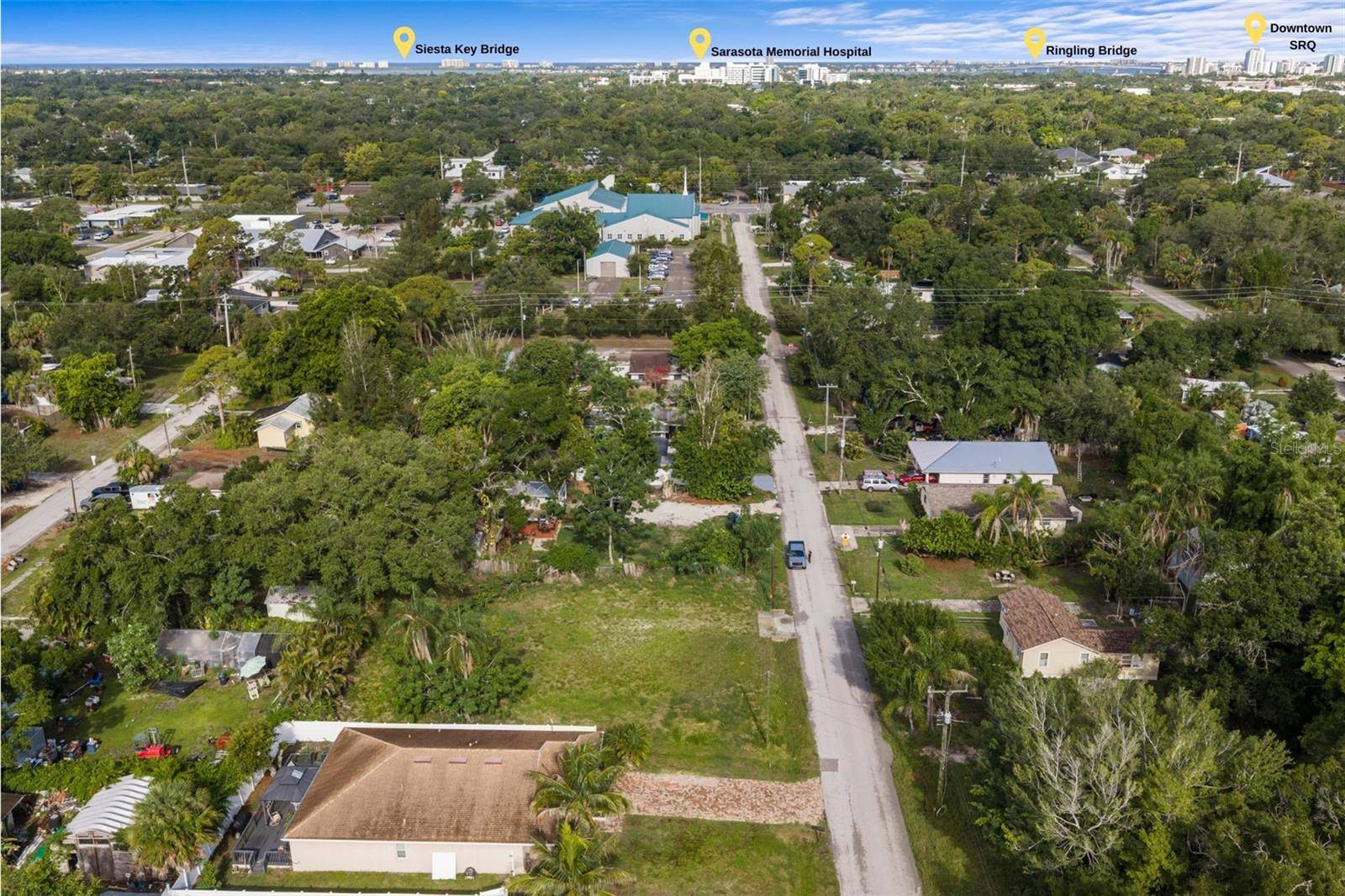 2930 HAWTHORNE ST, Sarasota, FL 34239