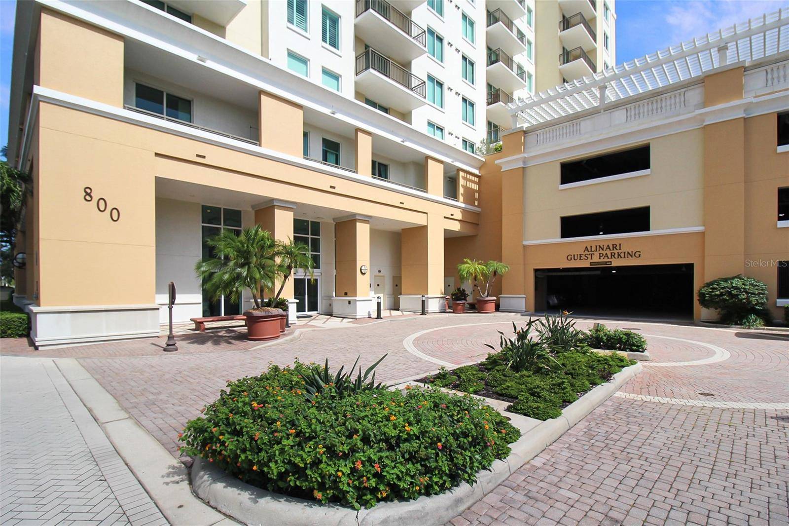 800 N TAMIAMI TRL #806, Sarasota, FL 34236
