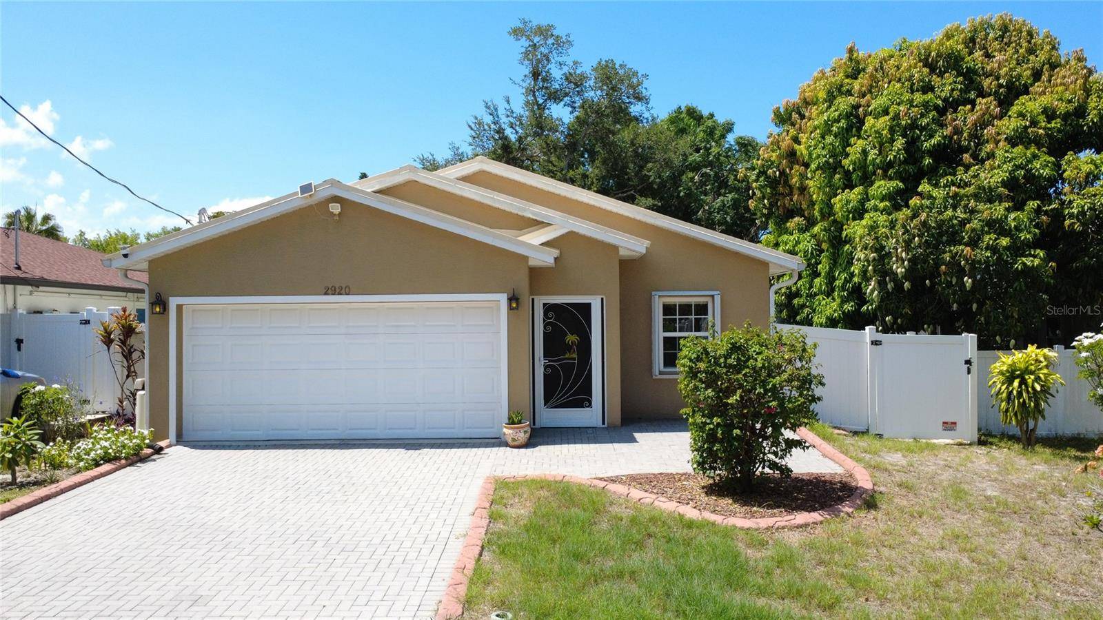 2920 EDGEWOOD LN, Sarasota, FL 34231