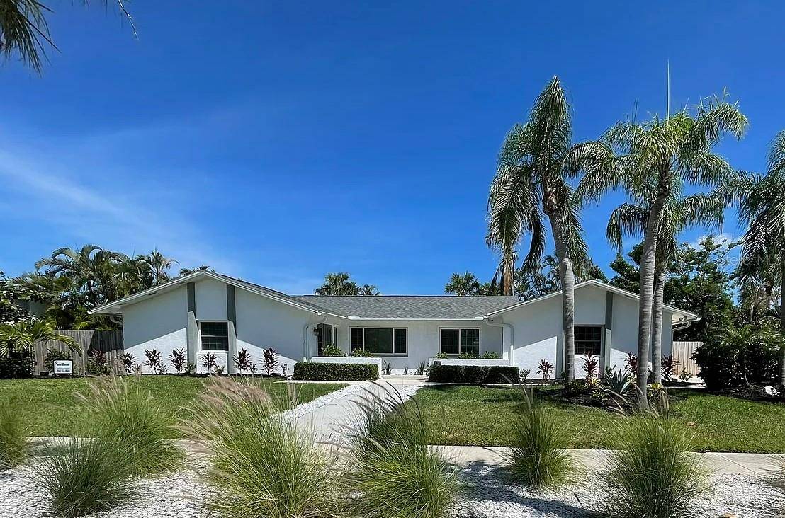 691 RUSSELL ST, Longboat Key, FL 34228