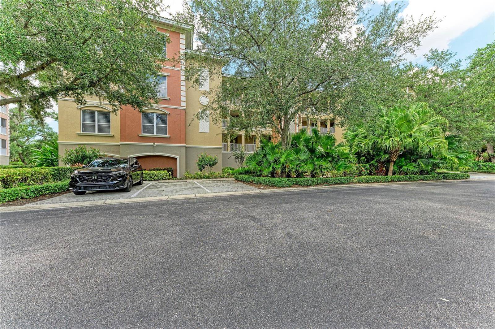 5200 MANORWOOD DR #2D, Sarasota, FL 34235