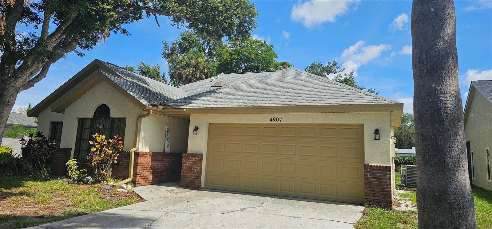 4907 82ND PL E, Sarasota, FL 34243