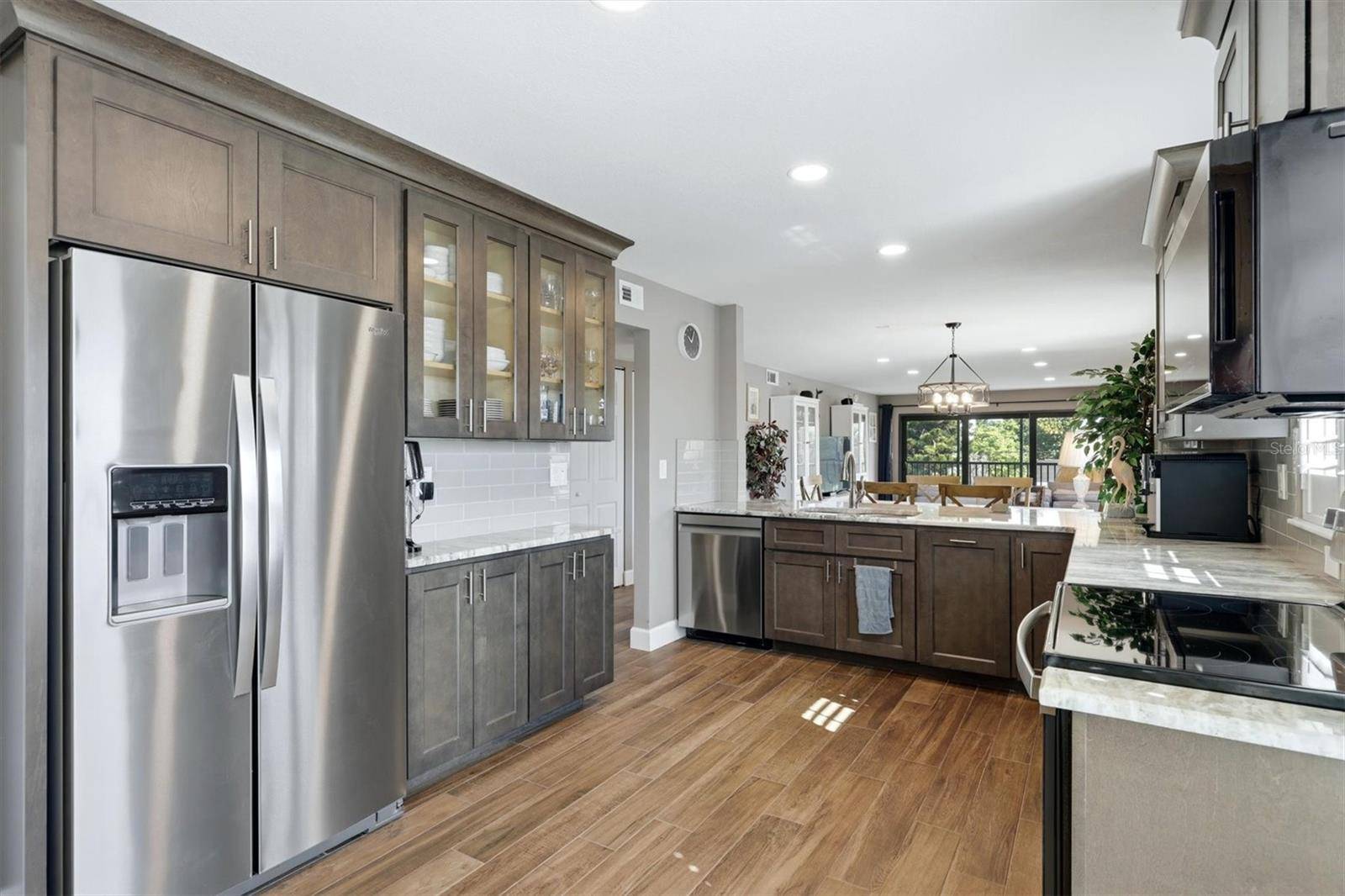 1001 BENJAMIN FRANKLIN DR #206, Sarasota, FL 34236