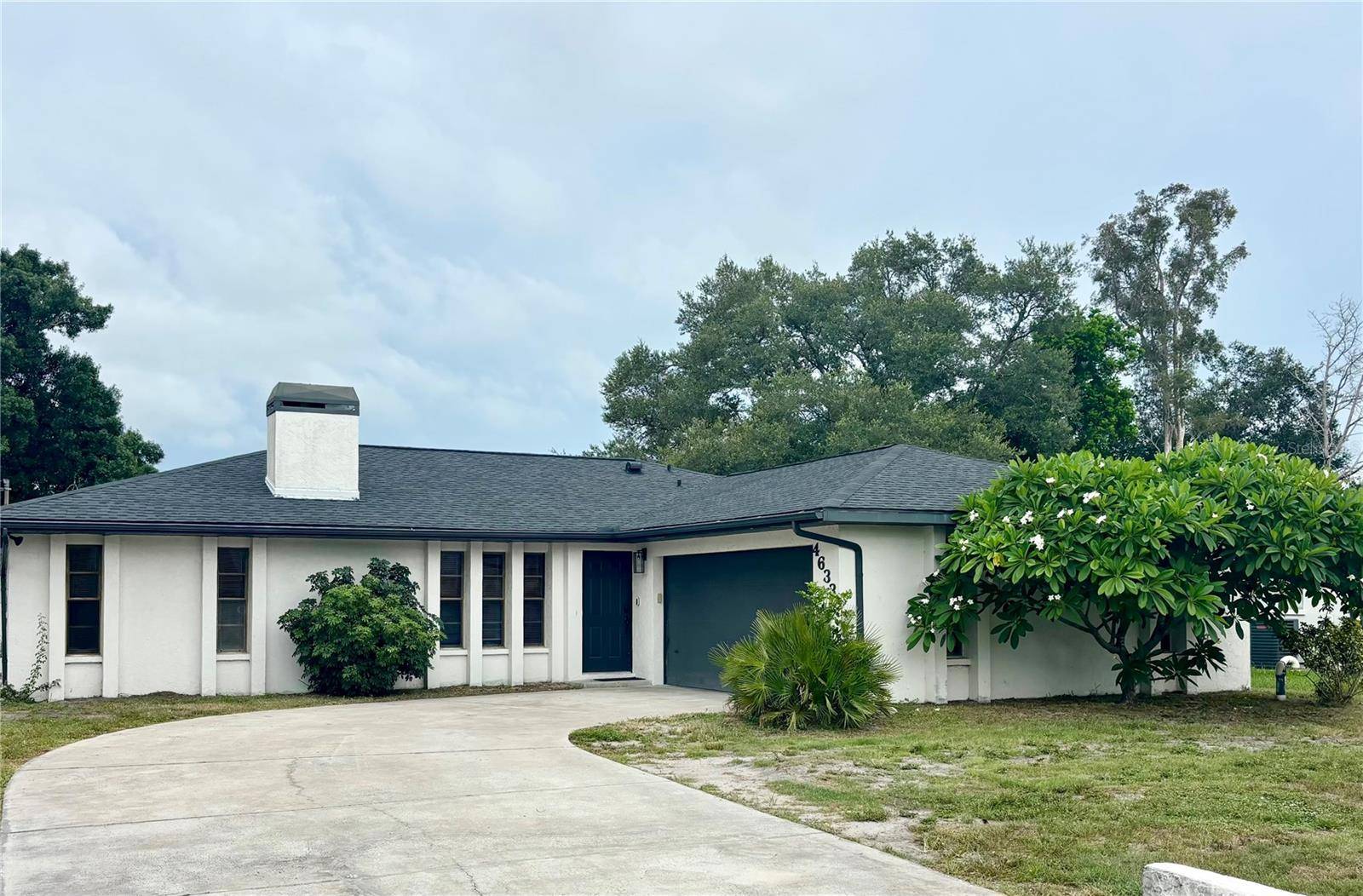 4633 BROOKSDALE DR, Sarasota, FL 34232