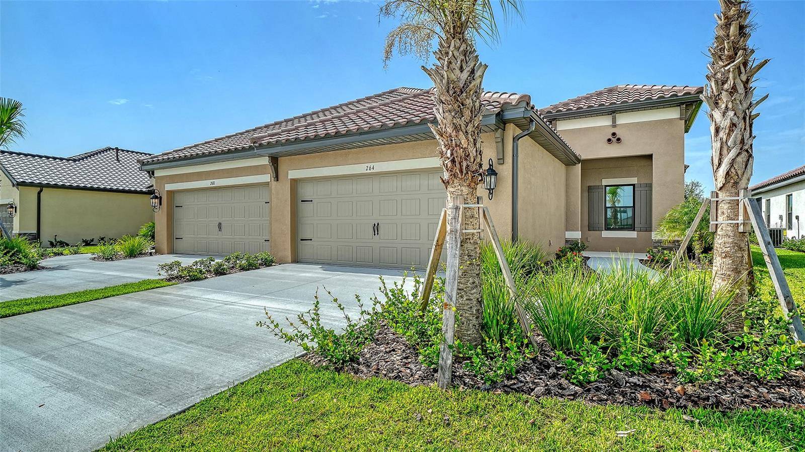 264 ALTAMURA CIR, Nokomis, FL 34275