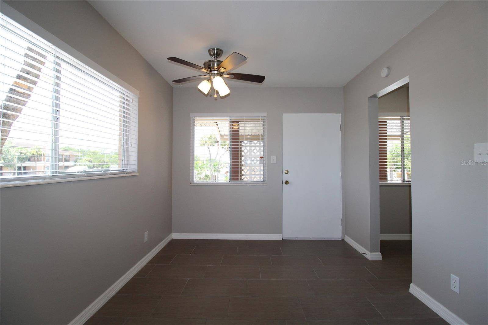 3001 BEE RIDGE RD #224, Sarasota, FL 34239