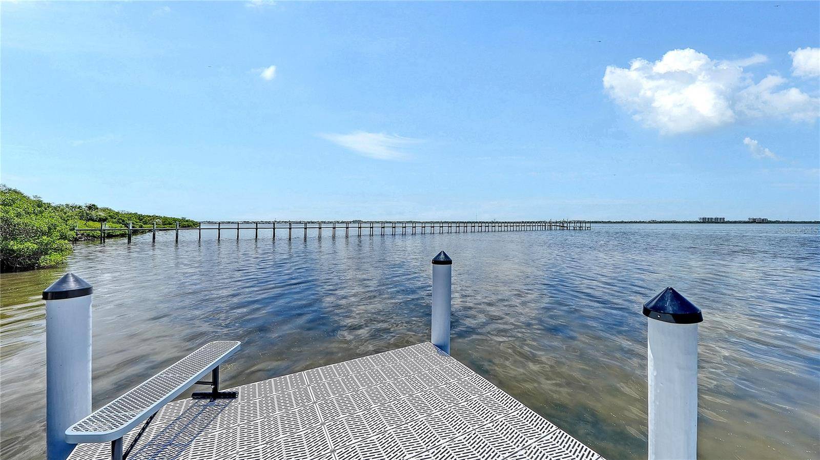 180 HORSESHOE LOOP RD, Terra Ceia, FL 34250