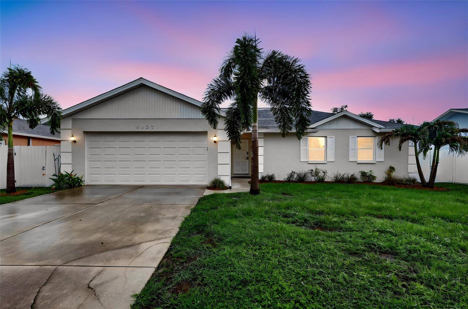 4063 PALAU DR, Sarasota, FL 34241