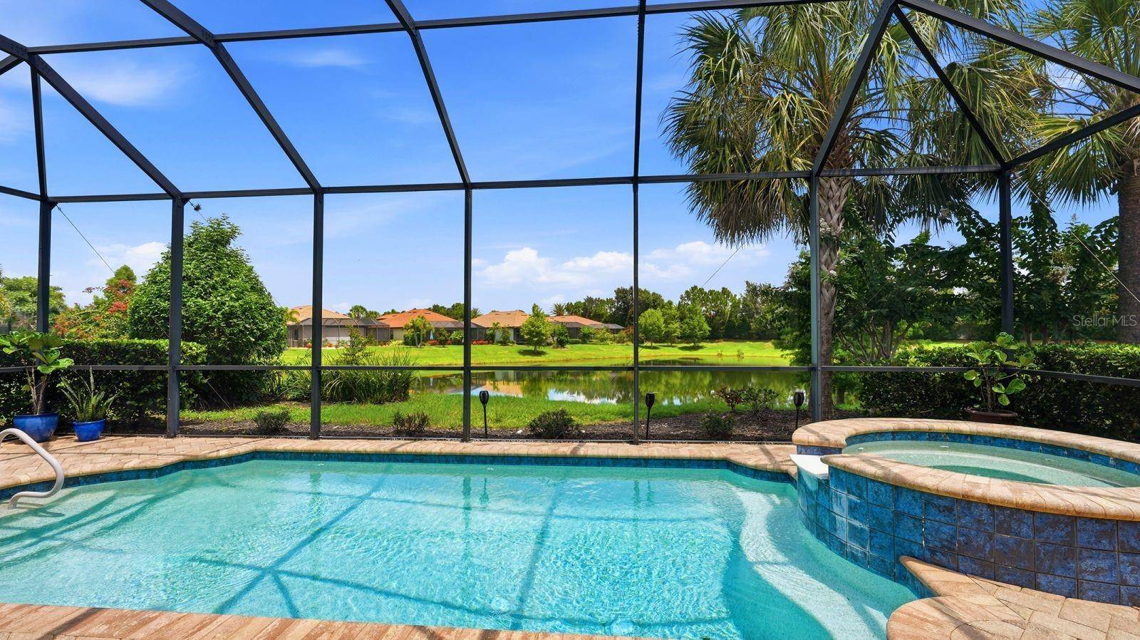 16525 HILLSIDE CIR, Lakewood Ranch, FL 34202