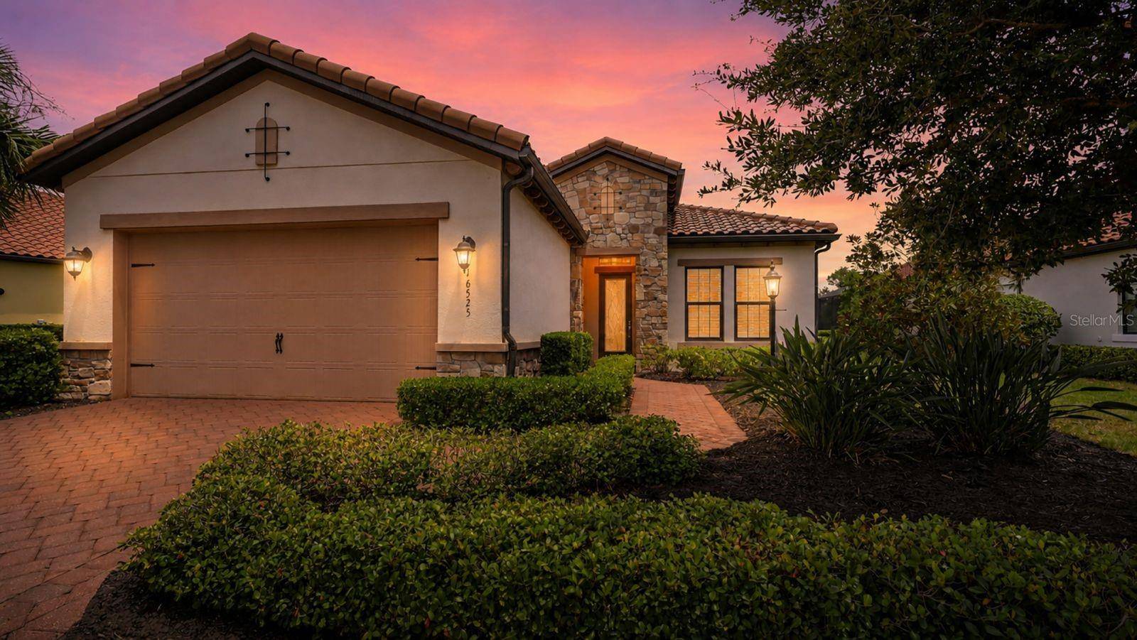 16525 HILLSIDE CIR, Lakewood Ranch, FL 34202