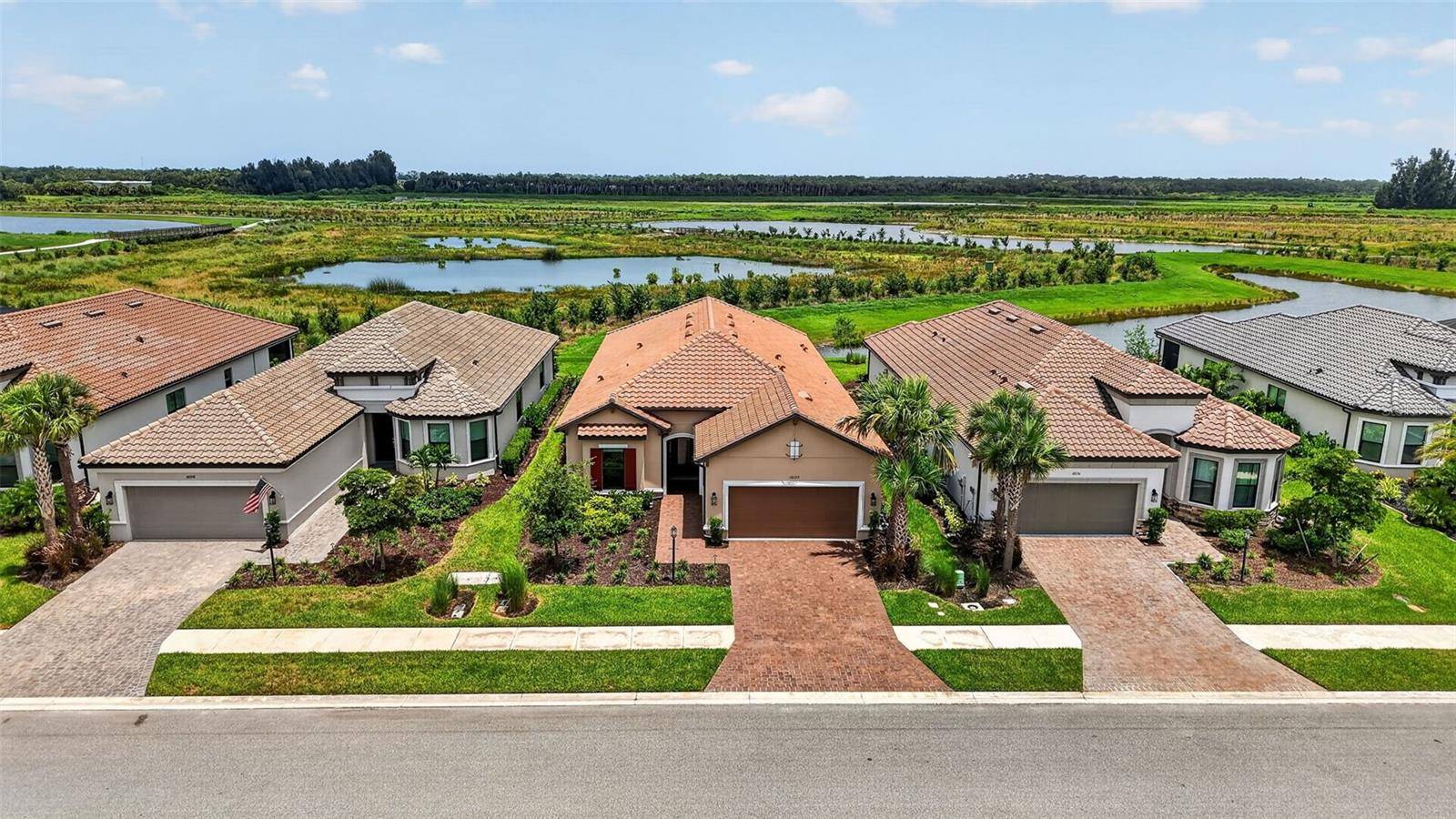 10132 SILENT NIGHT LN, Sarasota, FL 34241