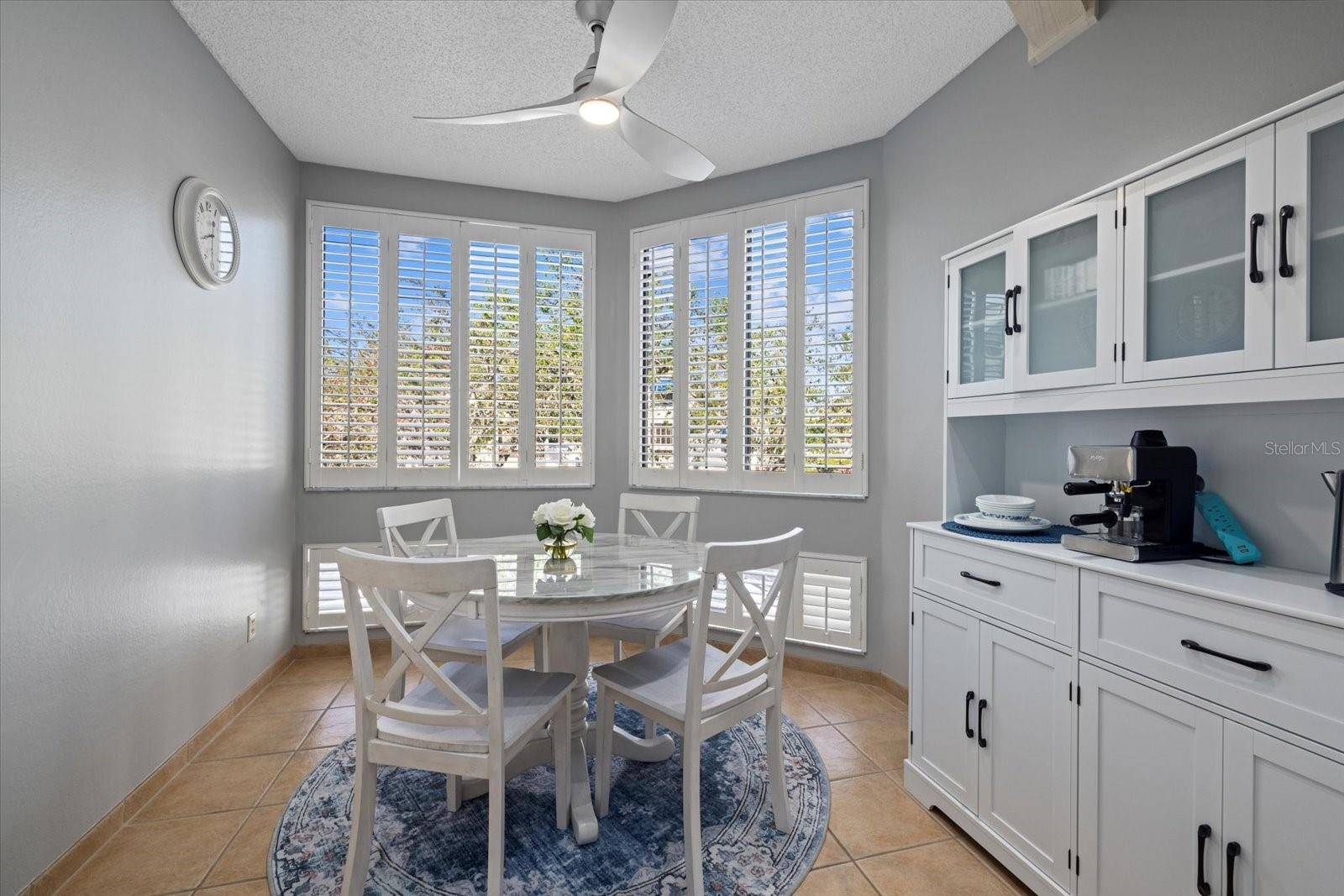 1928 HARBOURSIDE DR #1402, Longboat Key, FL 34228