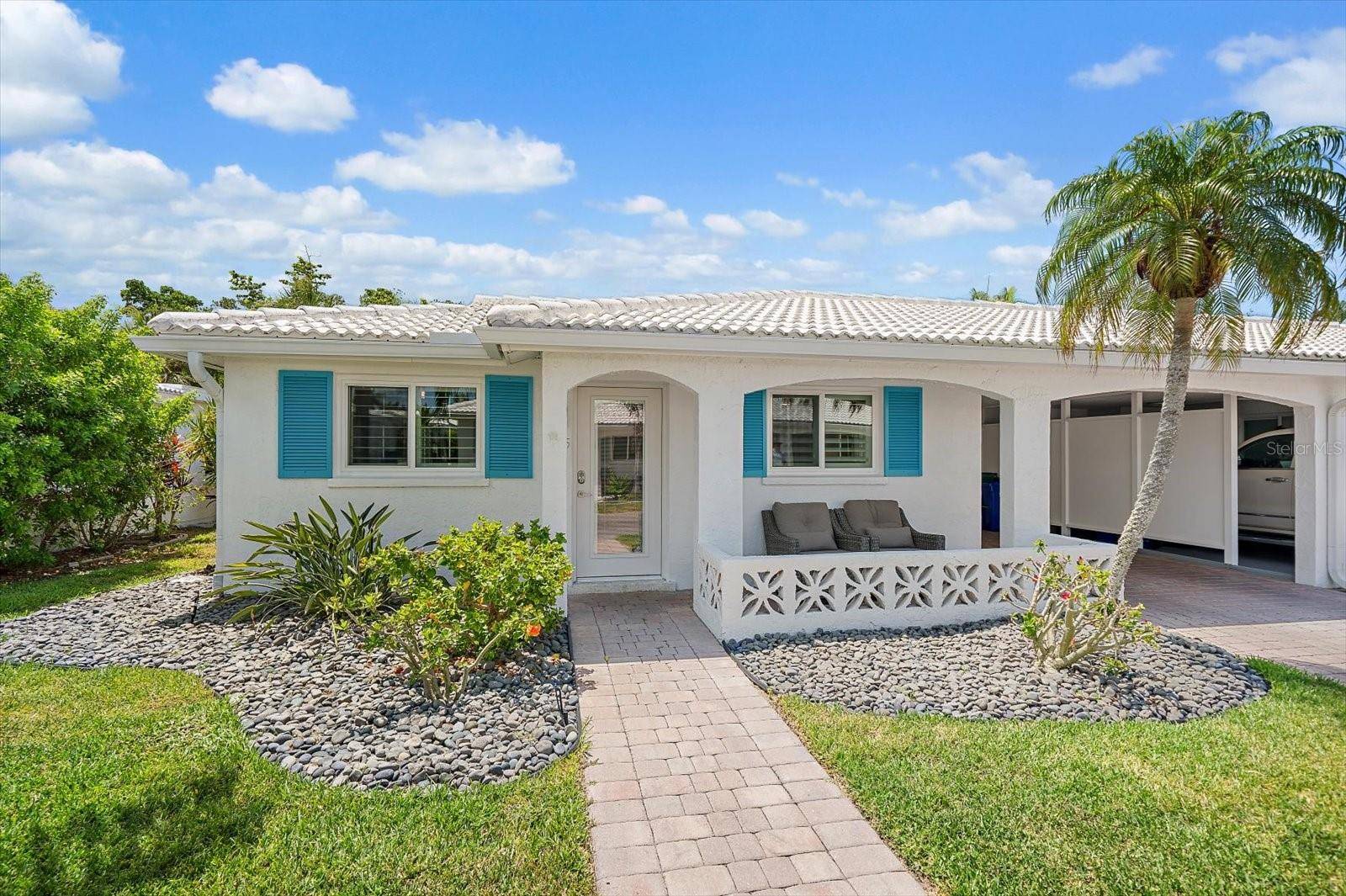 706 SPANISH DR S, Longboat Key, FL 34228