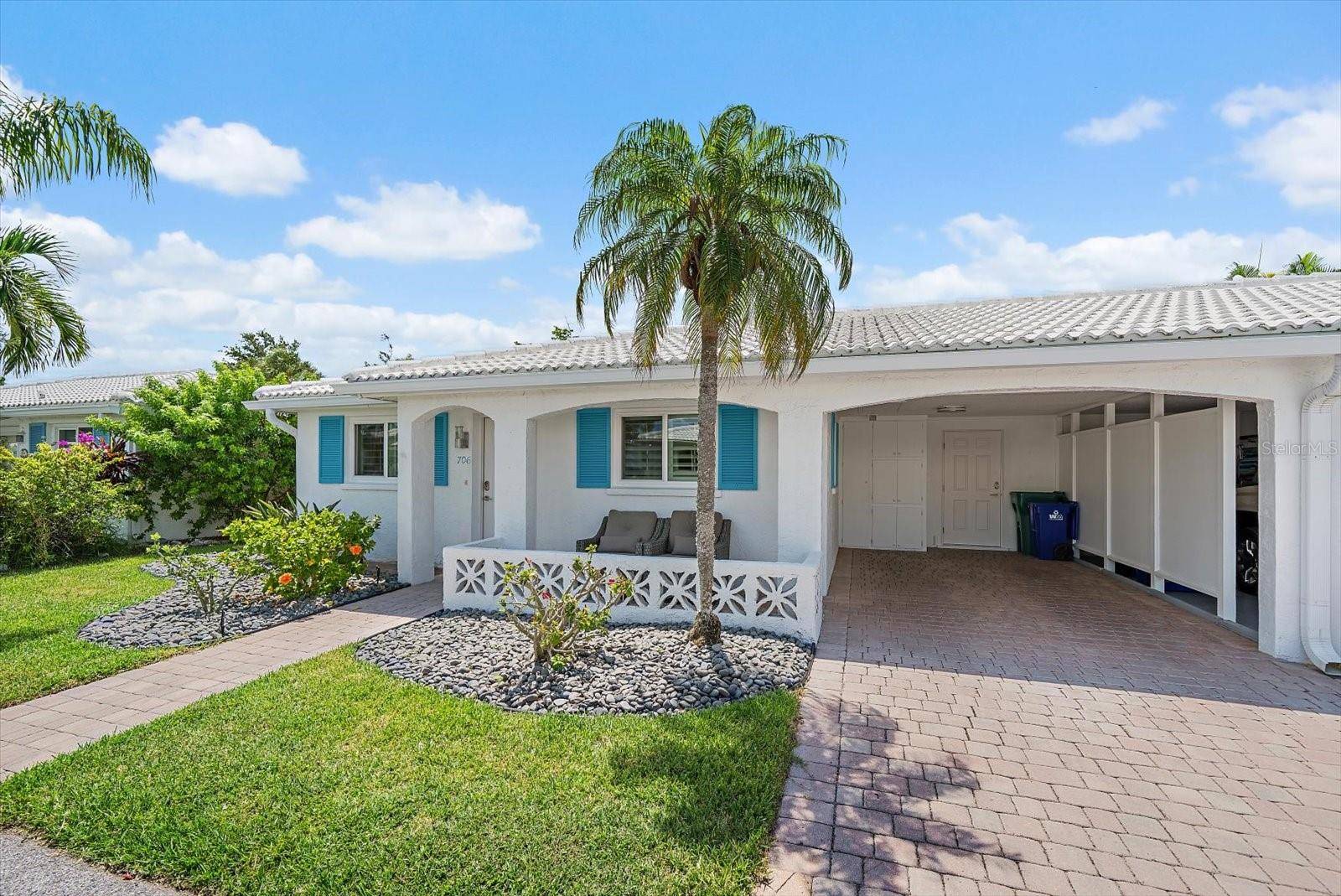 706 SPANISH DR S, Longboat Key, FL 34228