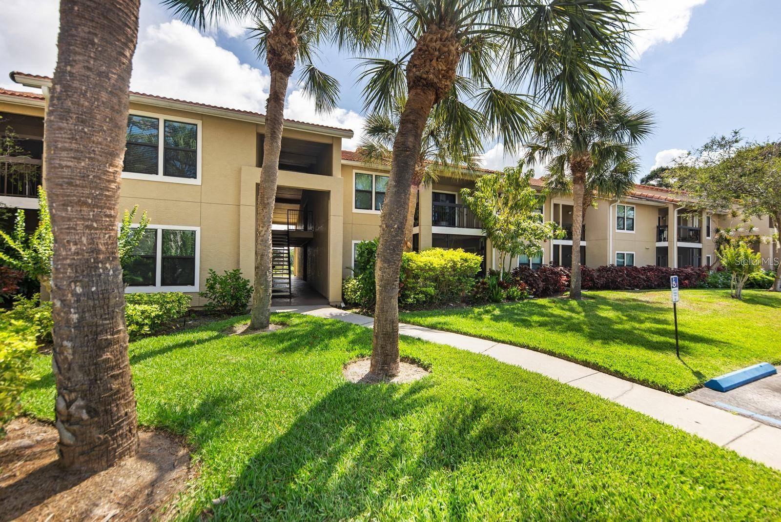 4045 CROCKERS LAKE BLVD #11, Sarasota, FL 34238