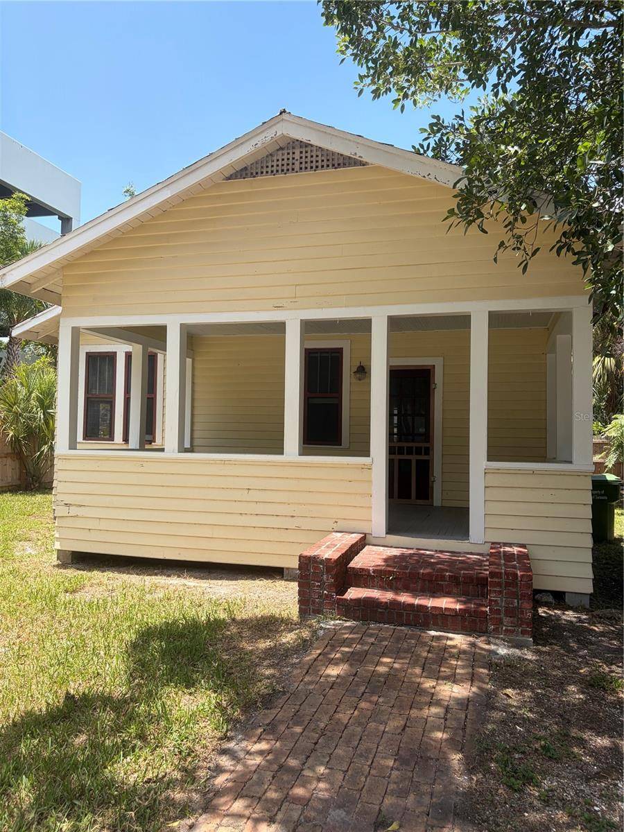 1555 7TH ST, Sarasota, FL 34236