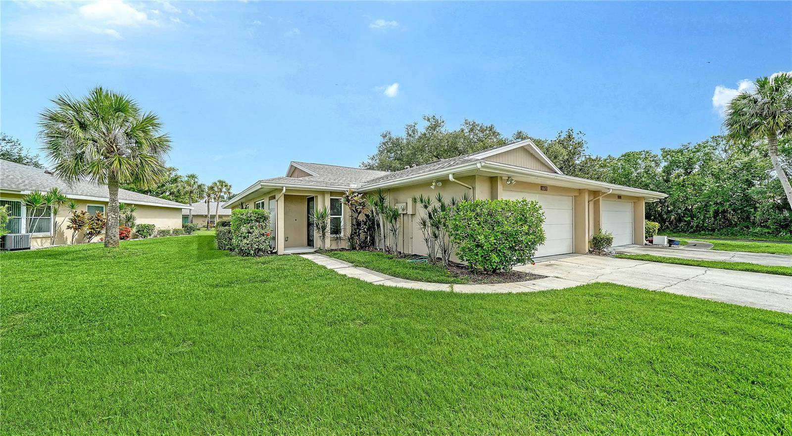 5689 EVERGREEN DR #18, Sarasota, FL 34233
