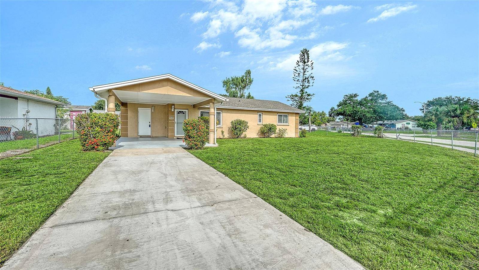 3307 NEWTOWN BLVD, Sarasota, FL 34234