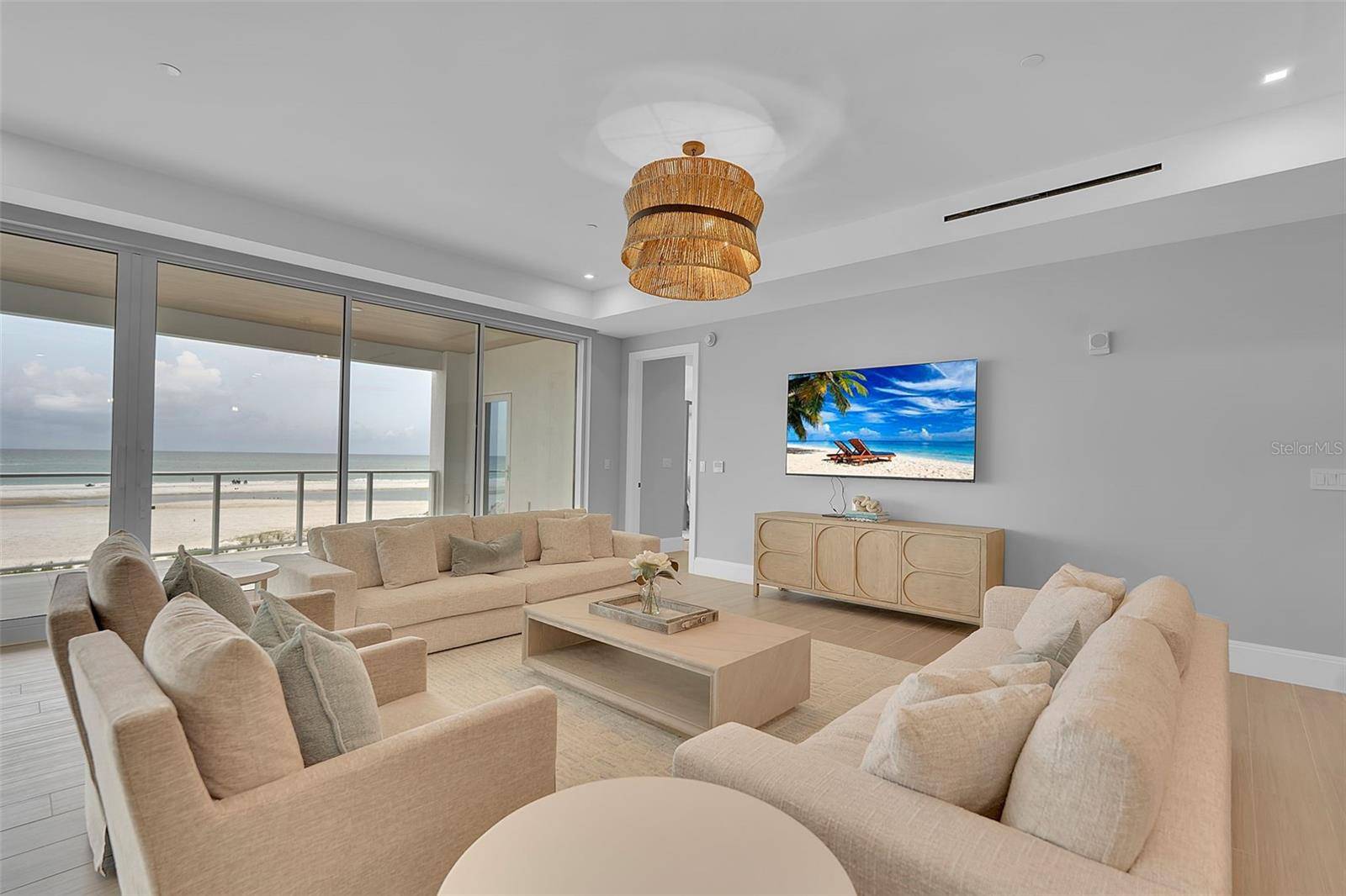 70 AVENIDA VENECCIA #201, Sarasota, FL 34242