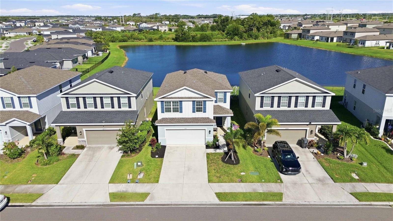 8715 SUNSHOWER PL, Parrish, FL 34219
