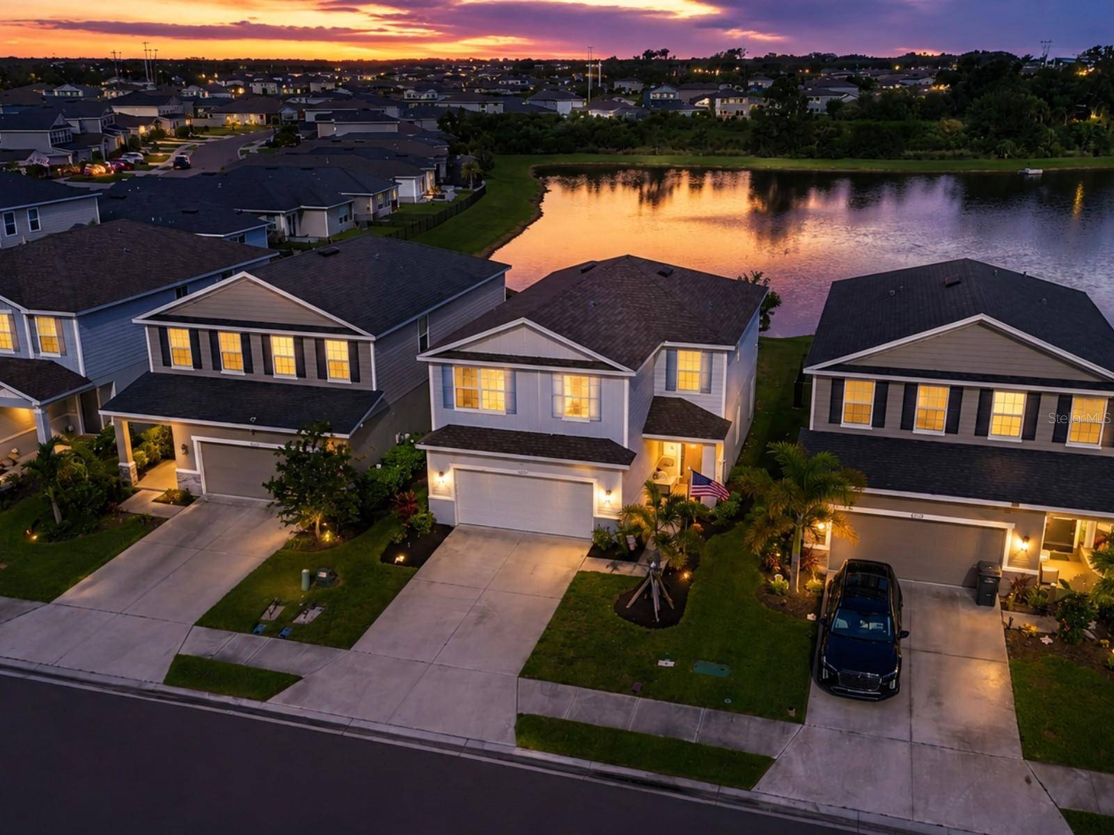 8715 SUNSHOWER PL, Parrish, FL 34219