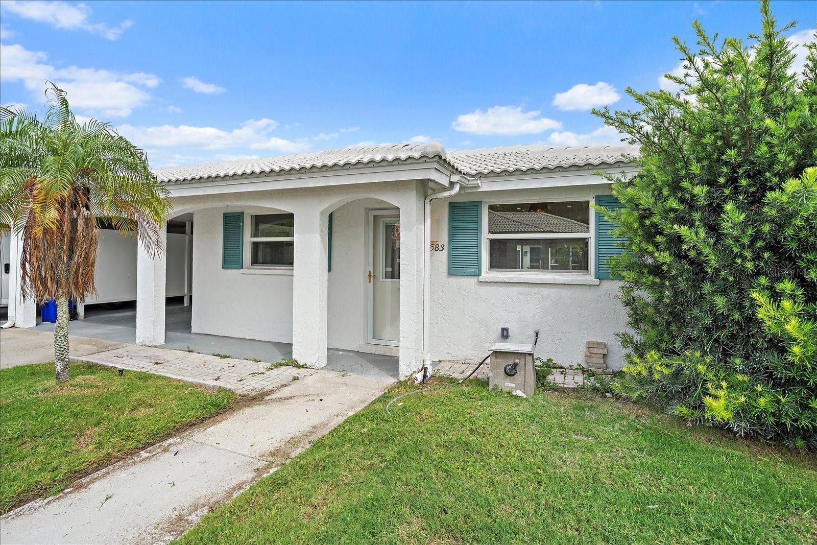 683 SPANISH DR S #214, Longboat Key, FL 34228