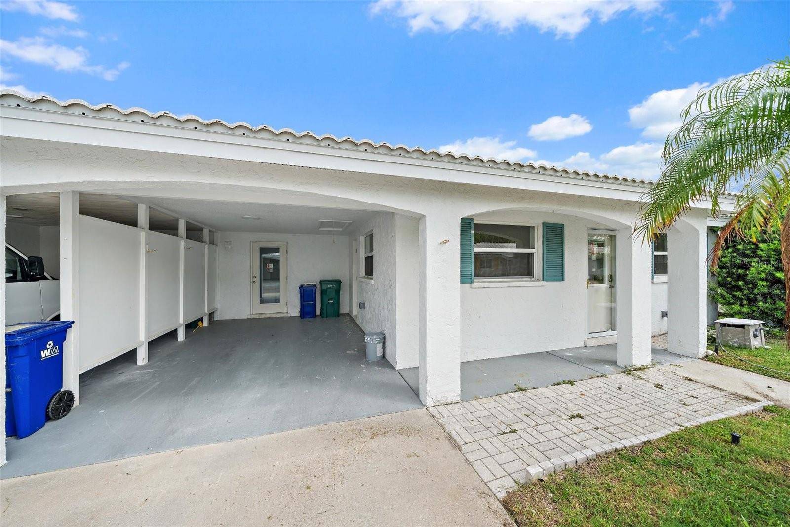 683 SPANISH DR S #214, Longboat Key, FL 34228