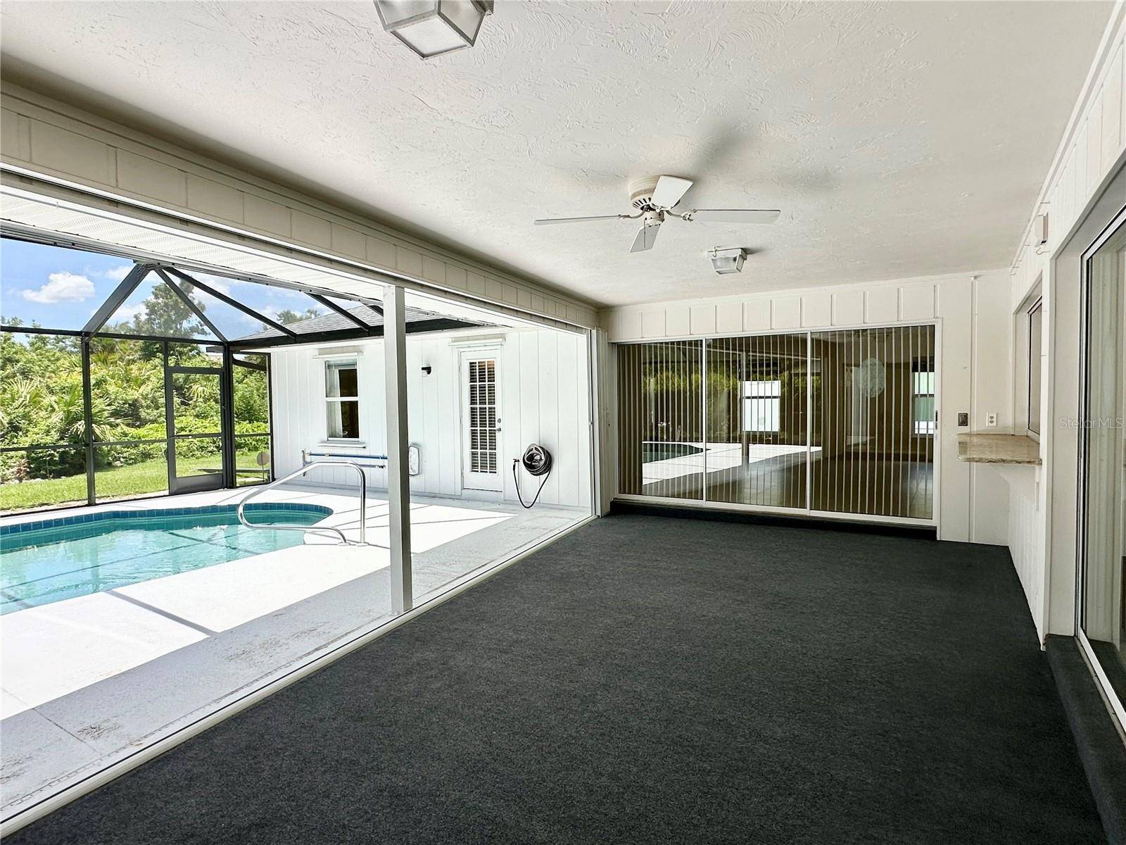 5024 SOUTHERN PINE CIR, Venice, FL 34293
