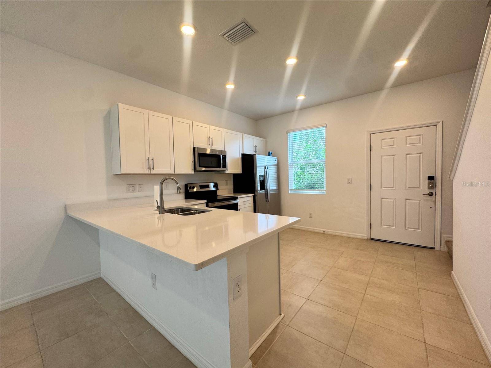 8528 DAYBREAK ST, Sarasota, FL 34241