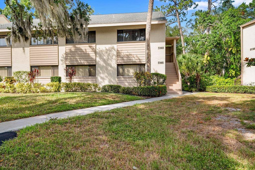 5146 HARPERS CROFT #13, Sarasota, FL 34235