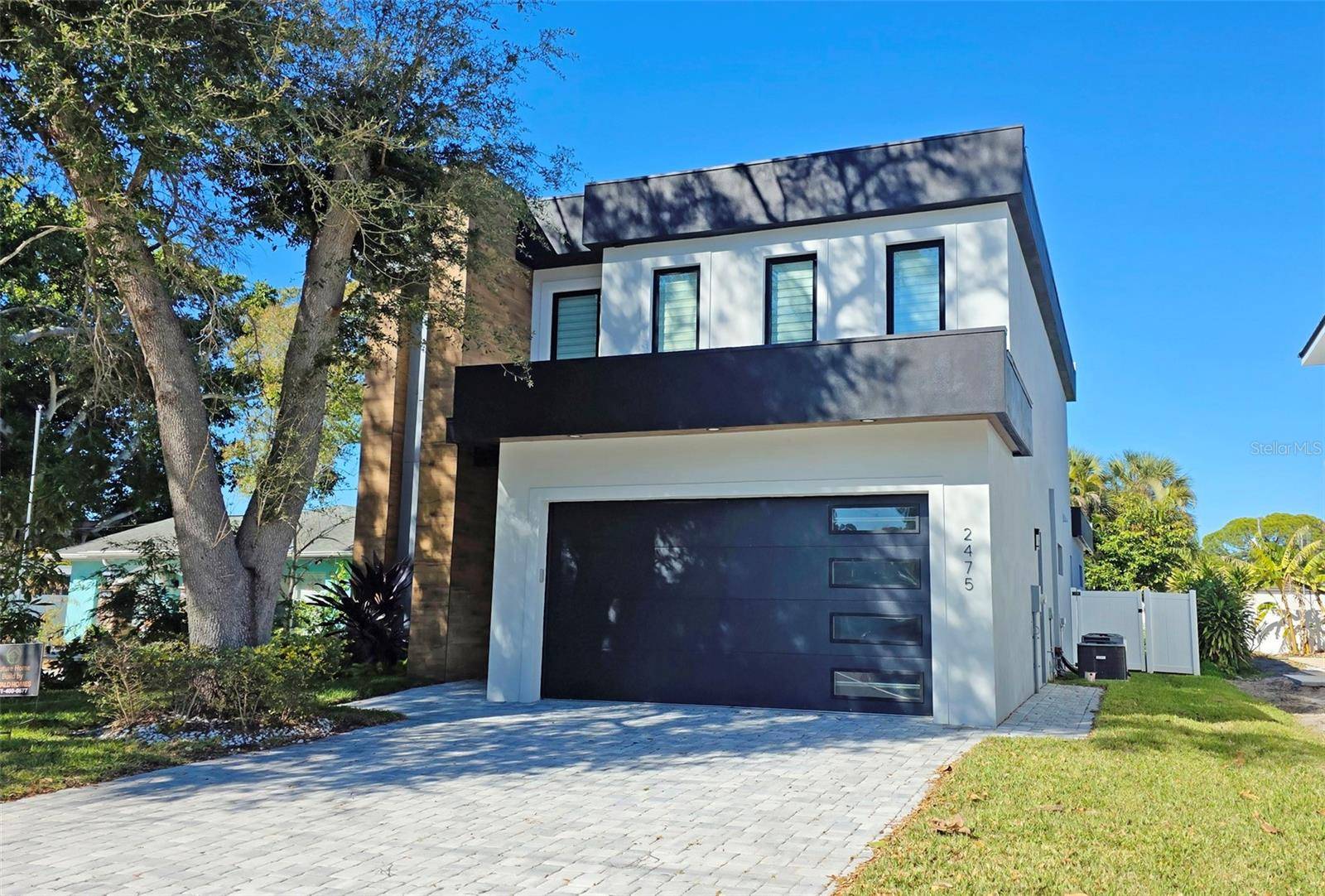 2475 BAY ST, Sarasota, FL 34237
