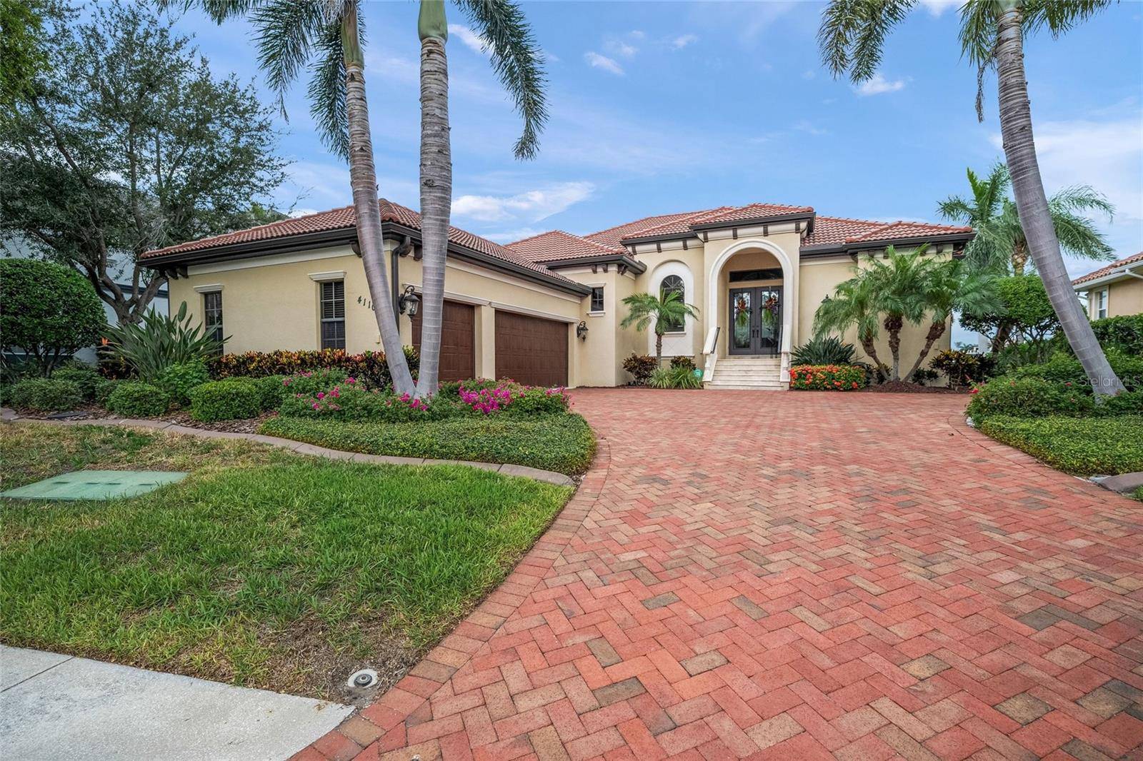4110 COMMODORE BLVD, Cortez, FL 34215