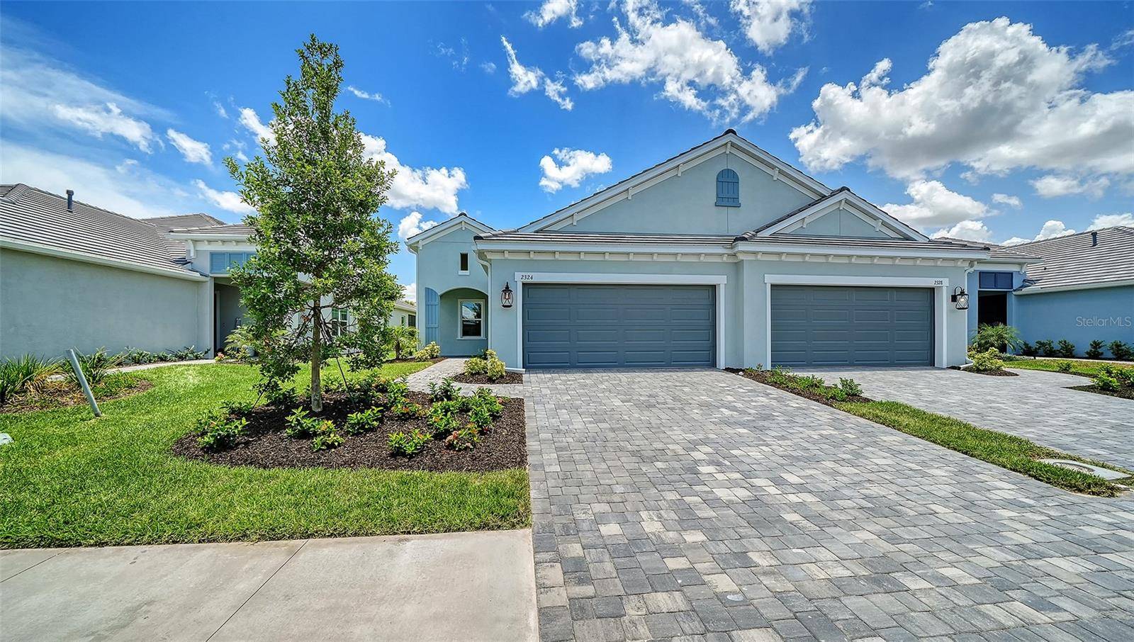 2324 BLUE MAHOE LN, Sarasota, FL 34240