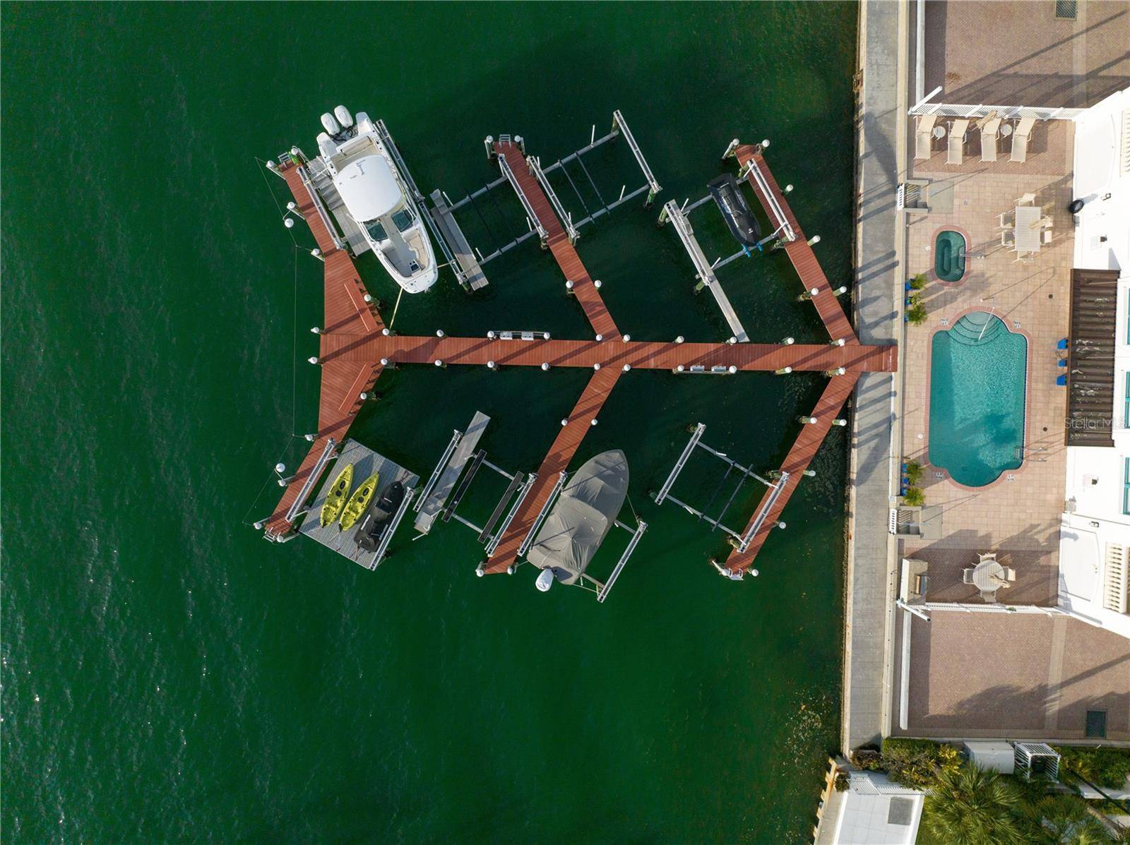 258 GOLDEN GATE PT #701, Sarasota, FL 34236