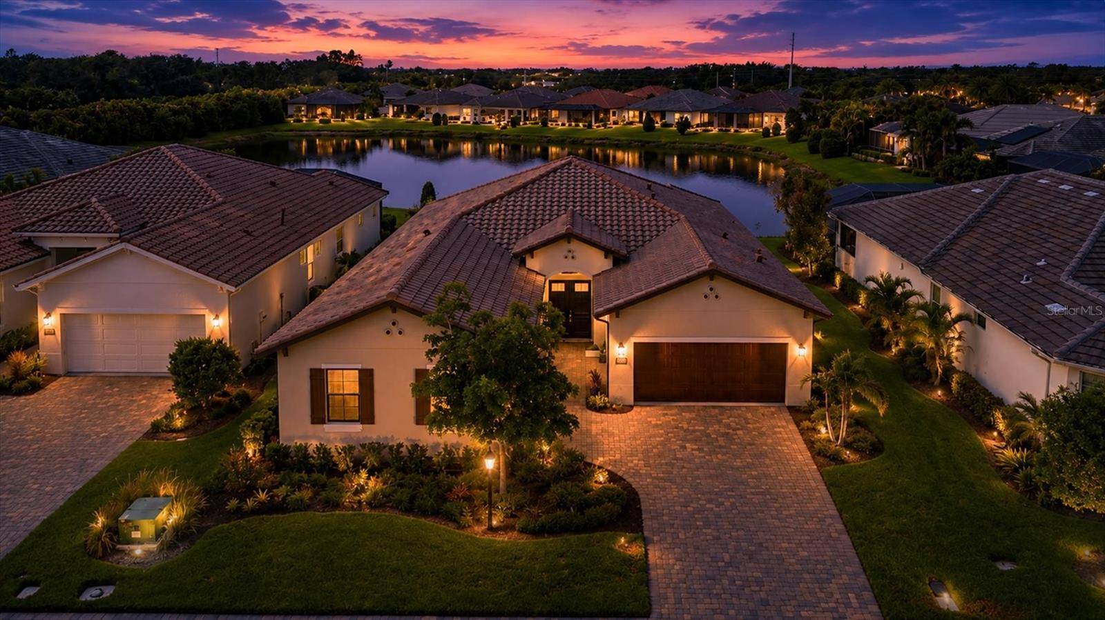 7712 SANDHILL LAKE DR, Sarasota, FL 34241