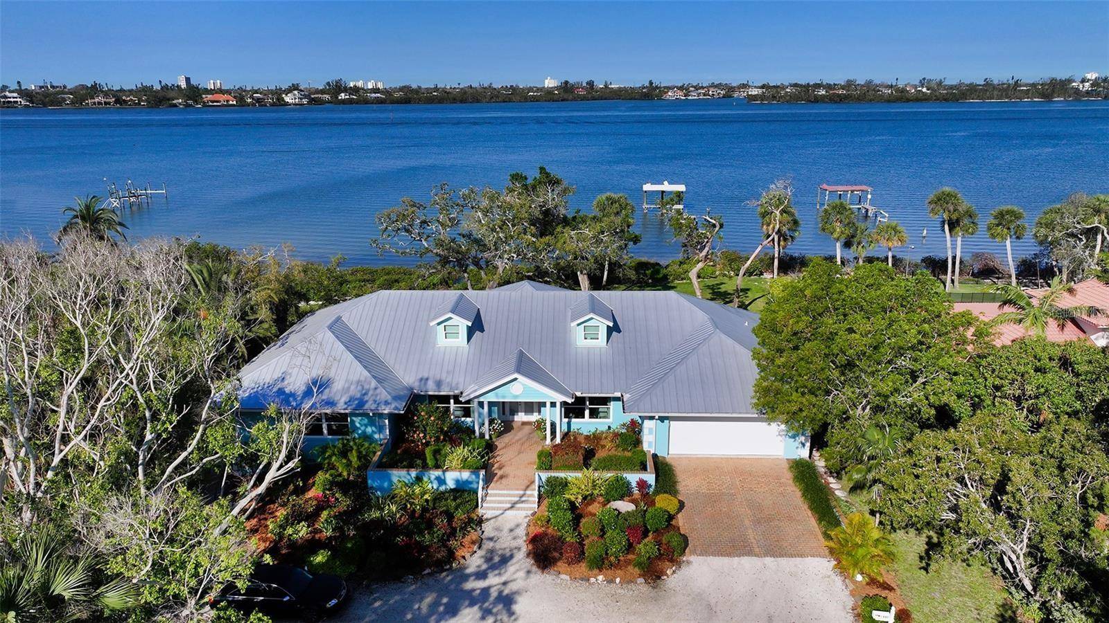 1440 KIMLIRA LN, Sarasota, FL 34231