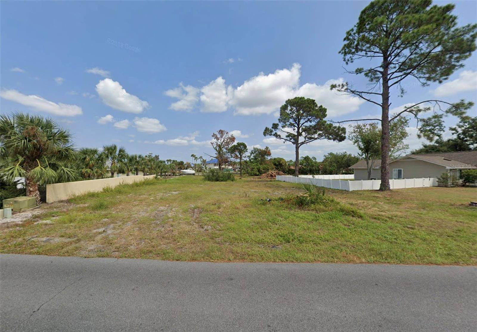 475 WAHOO RD, Panama City Beach, FL 32408