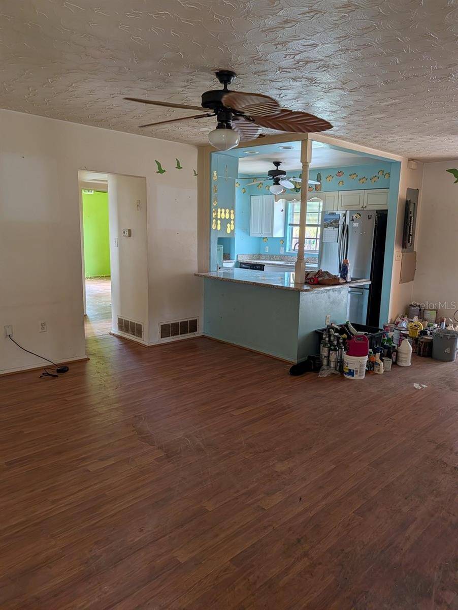 604 HAMLIN ST, Nokomis, FL 34275