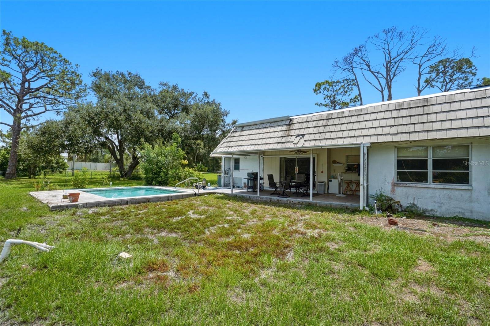 427 RUBENS DR, Nokomis, FL 34275