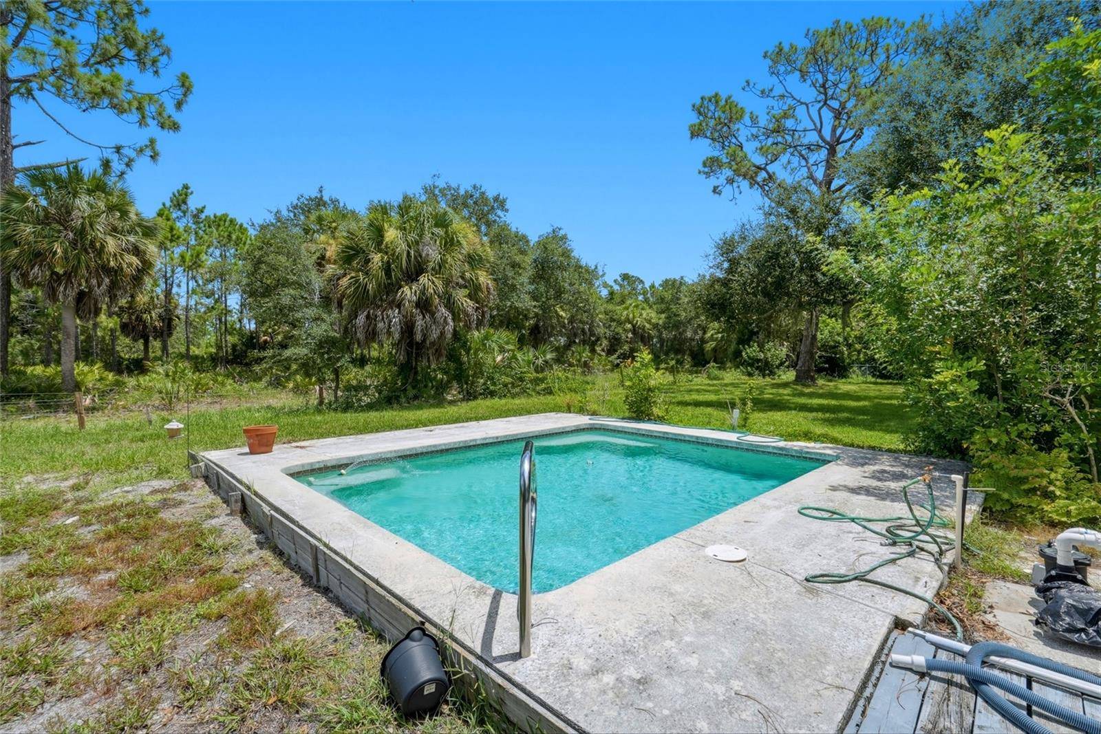 427 RUBENS DR, Nokomis, FL 34275