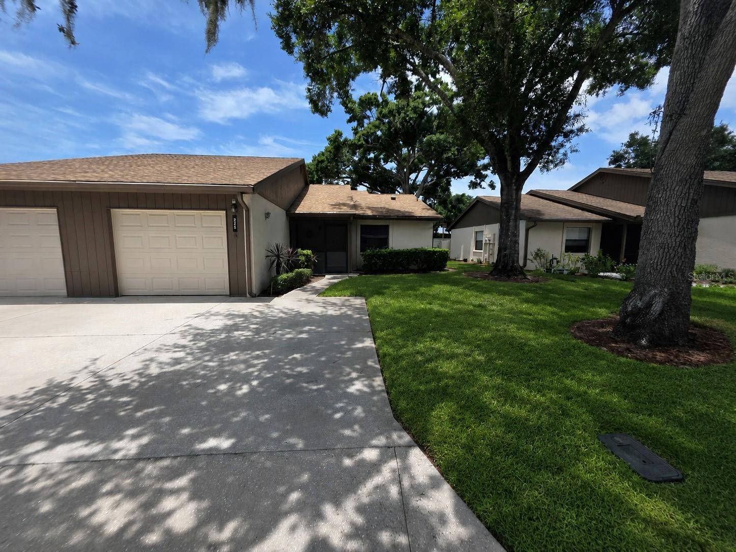 225 OAK HILL DR #10, Sarasota, FL 34232