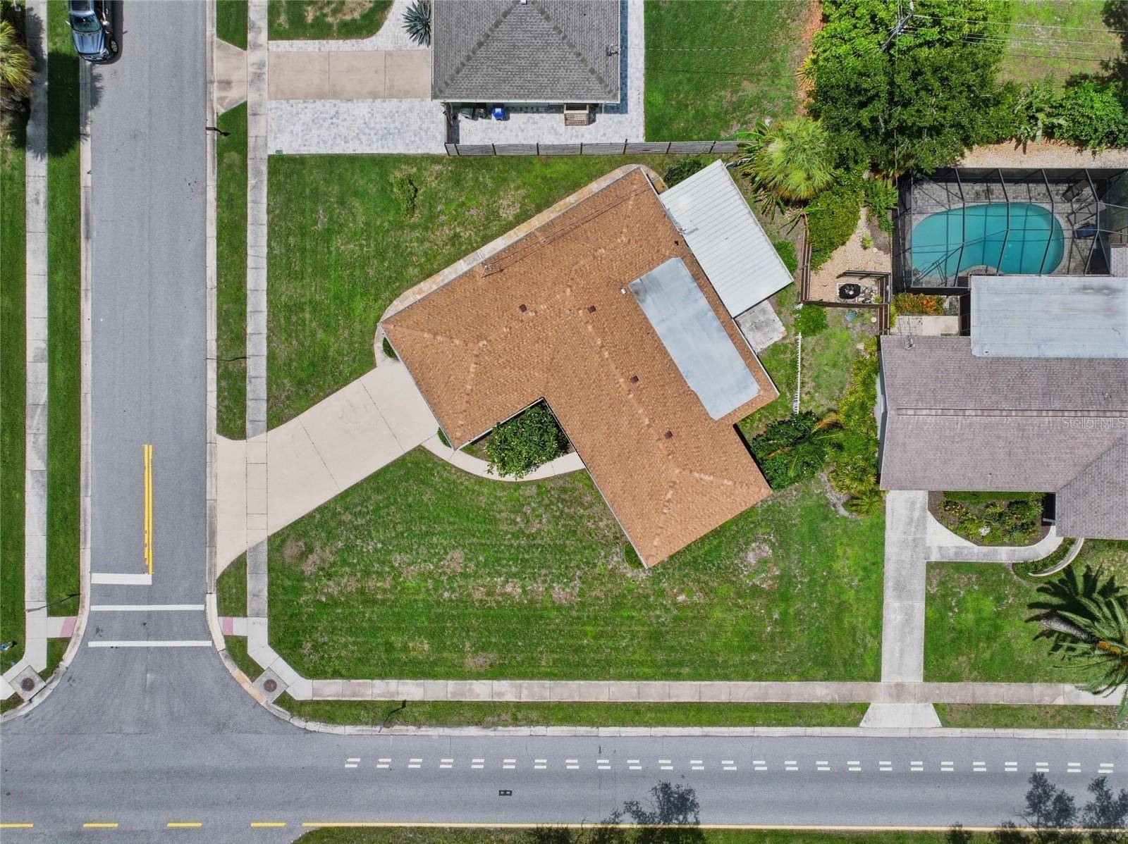 2711 GULF GATE DR, Sarasota, FL 34231