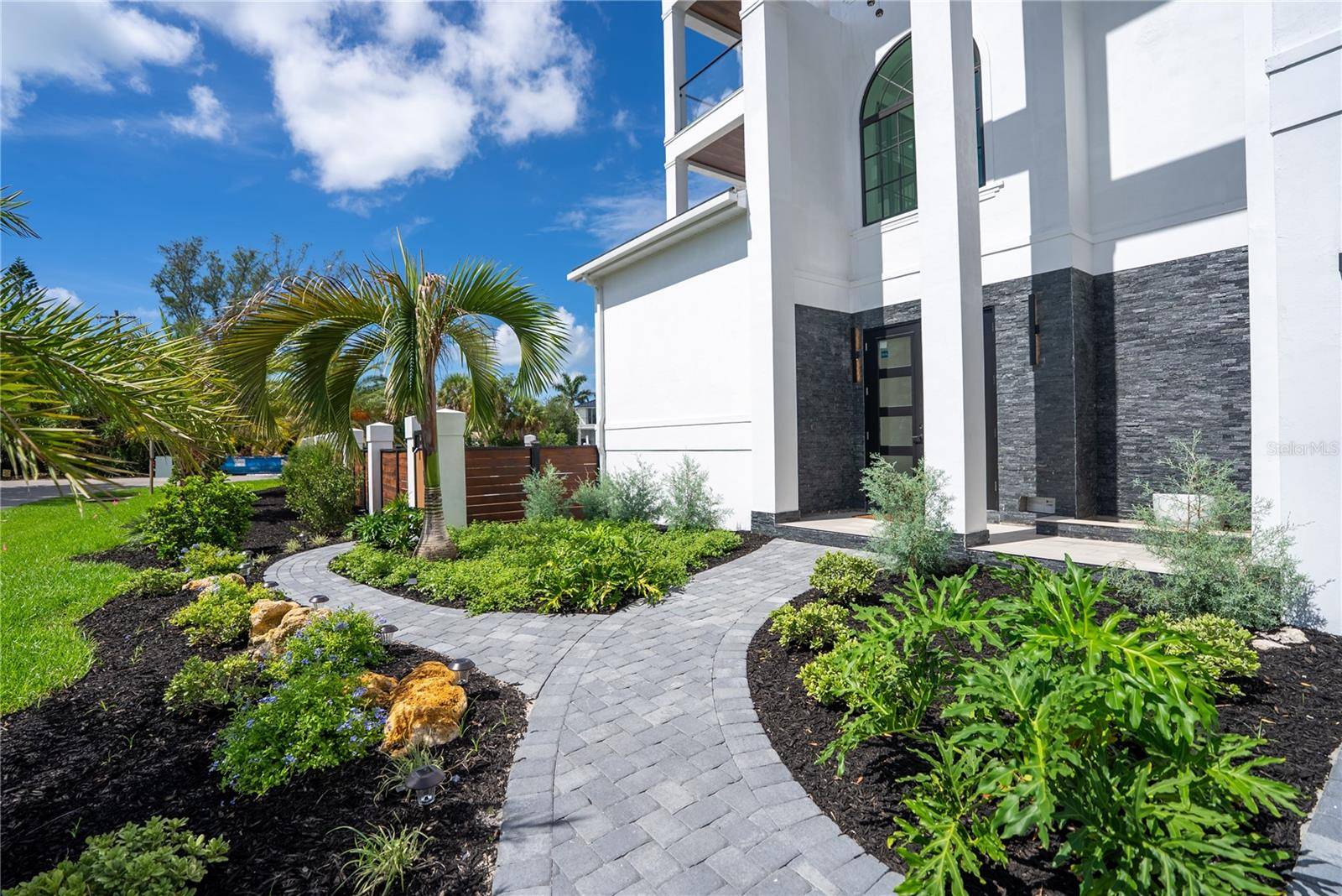 539 AVENIDA DEL NORTE, Sarasota, FL 34242