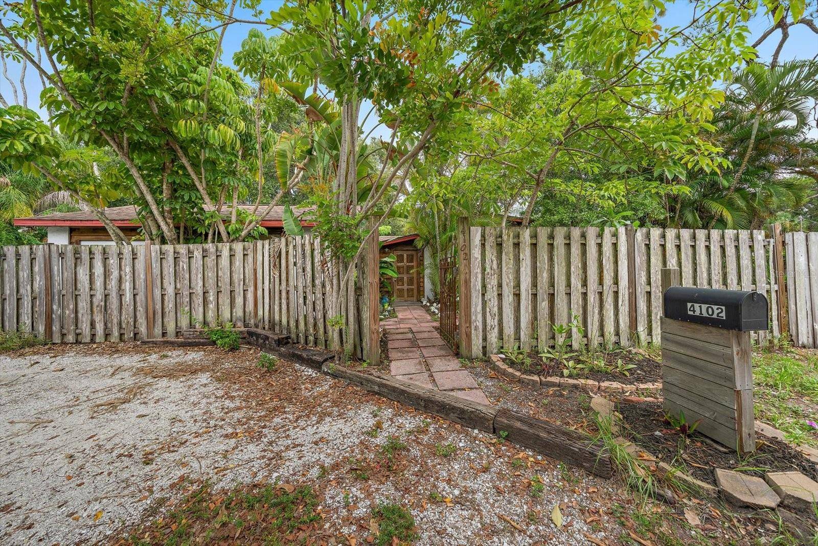4102 ROYAL PALM AVE, Sarasota, FL 34234