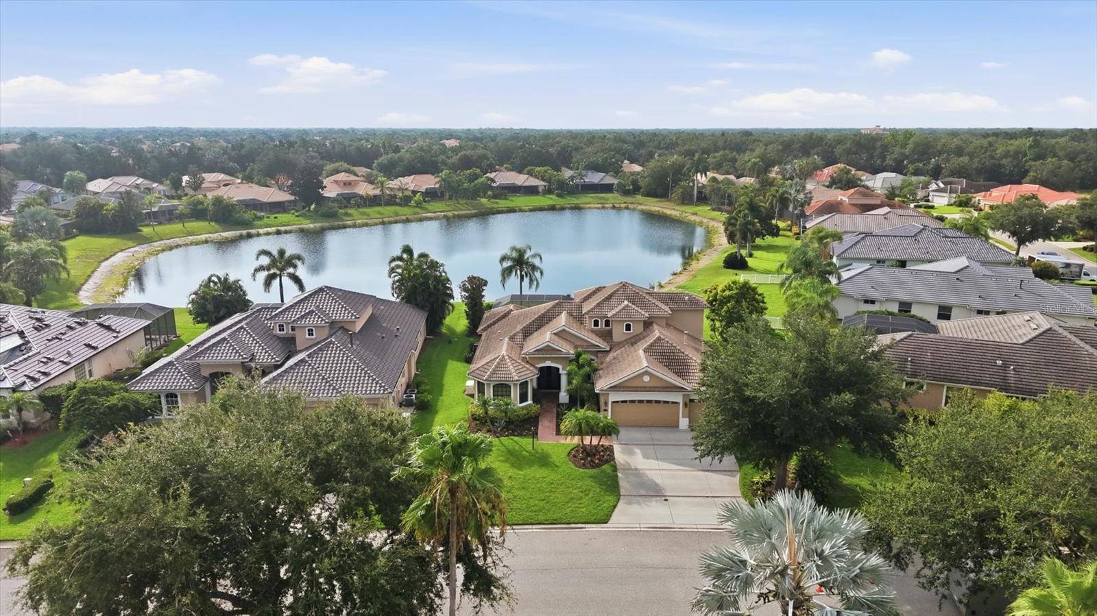 6915 HONEYSUCKLE TRL, Lakewood Ranch, FL 34202