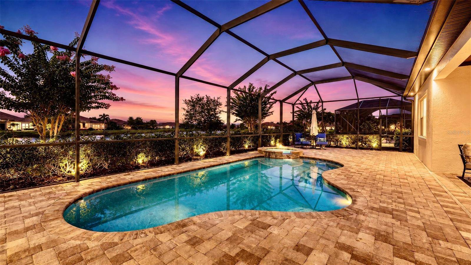 7005 WHITTLEBURY TRL, Lakewood Ranch, FL 34202